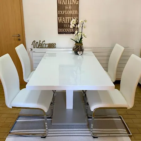 Appartamento Casa Nataliya, Via Tampori 8 6503